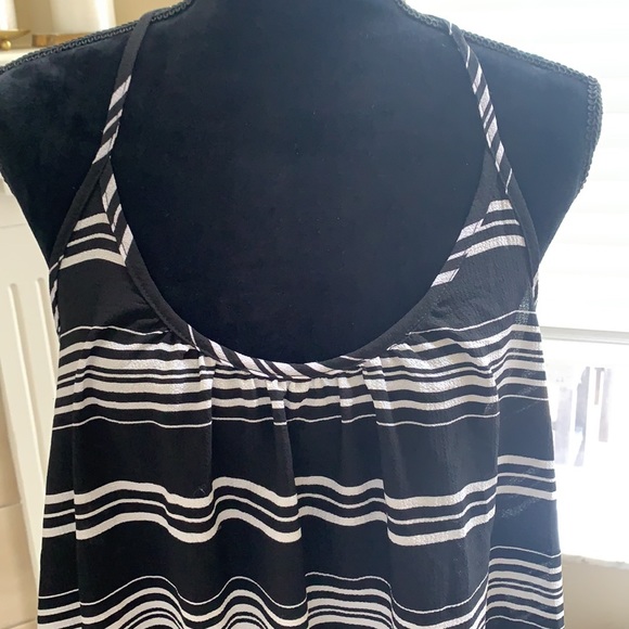 Bathing suite cover up. - Picture 2 of 6